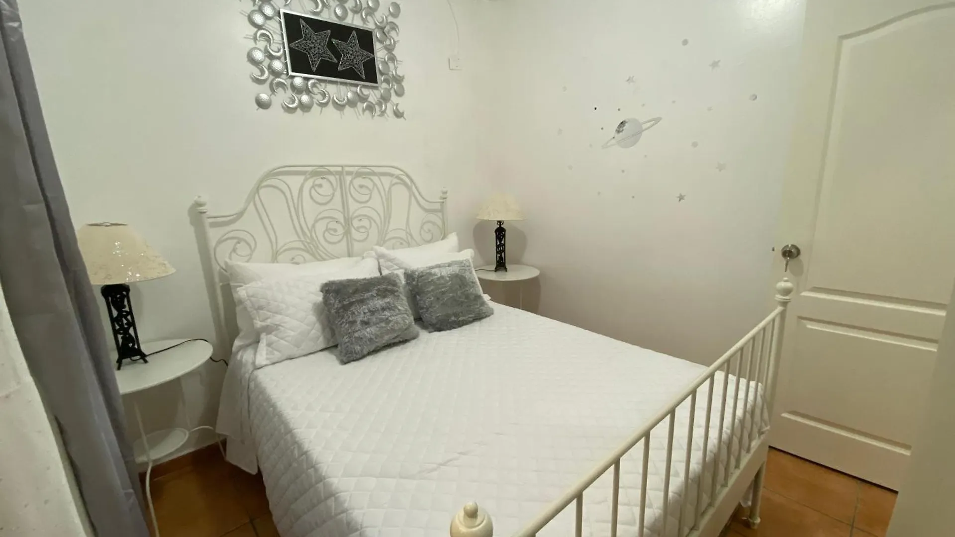 Zona Colonial 2 Habitaciones+Wifi+Balcon Apartamento Completo Santo Domingo Apartament
